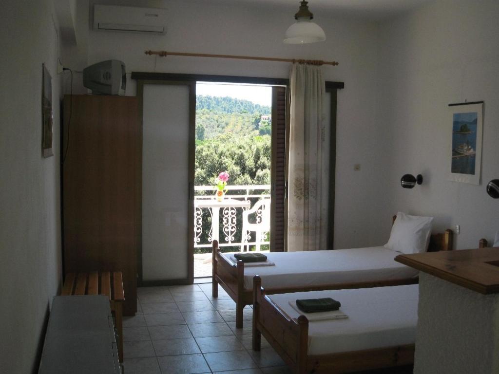 Bellina Studios Agia Paraskevi  Room photo